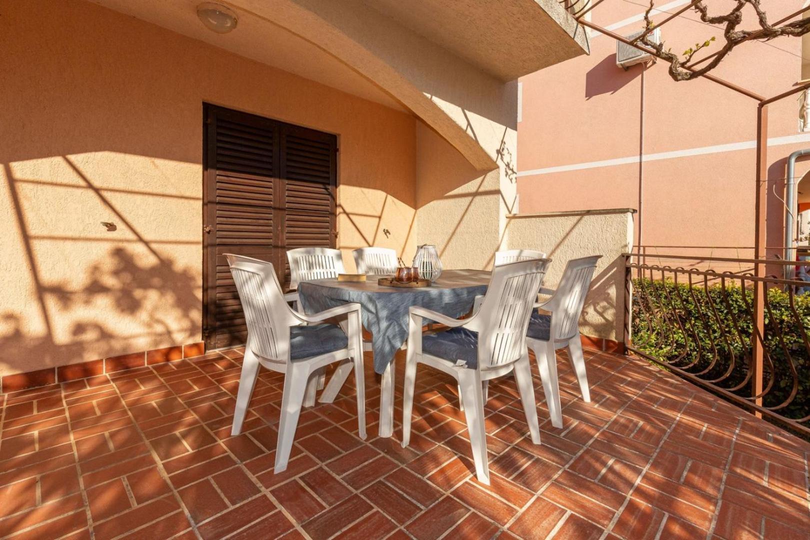 Three Bedroom Apartment In Biograd Biograd Na Moru Εξωτερικό φωτογραφία